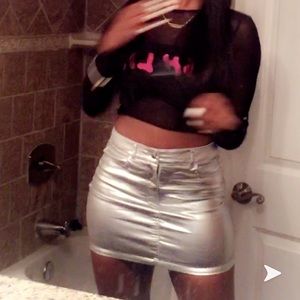 SILVER MINI SKIRT